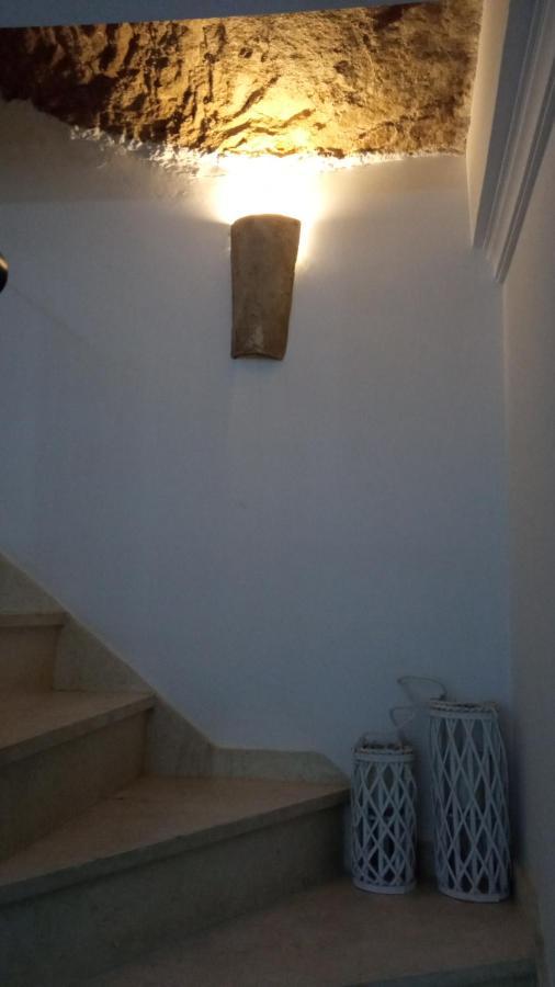 הוילה Setenil De Las Bodegas Casa Enrocada מראה חיצוני תמונה