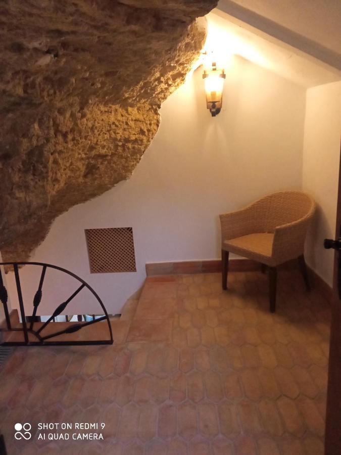 הוילה Setenil De Las Bodegas Casa Enrocada מראה חיצוני תמונה