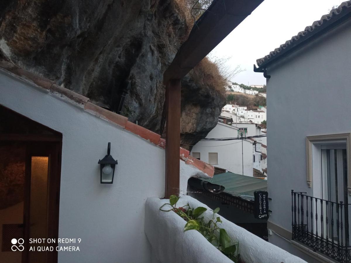 הוילה Setenil De Las Bodegas Casa Enrocada מראה חיצוני תמונה