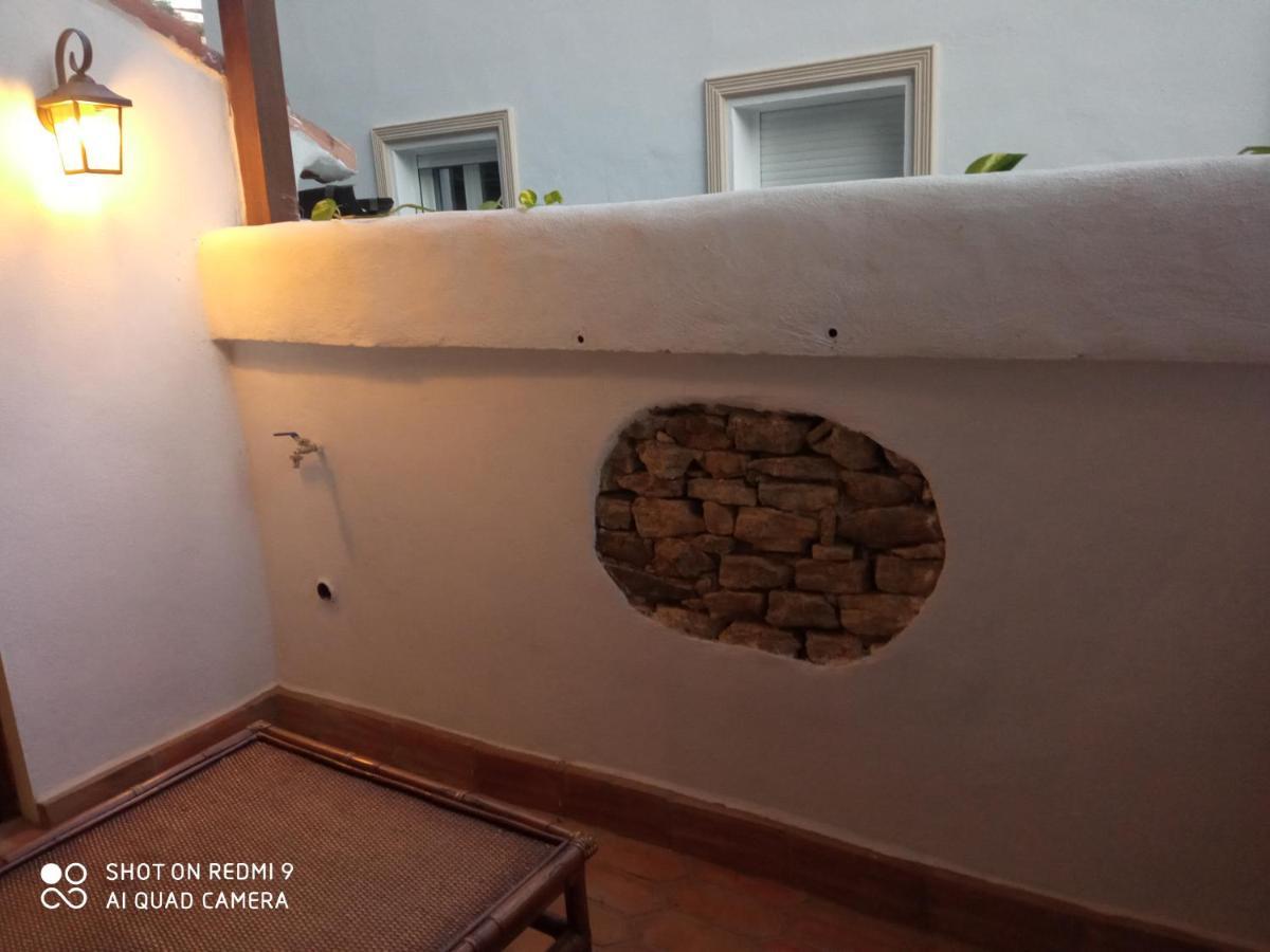 הוילה Setenil De Las Bodegas Casa Enrocada מראה חיצוני תמונה
